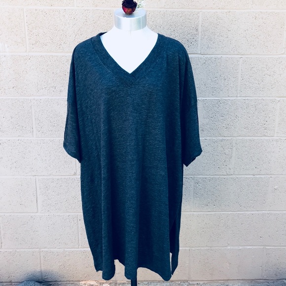 Free People oversized gray top - Picture 2 of 6